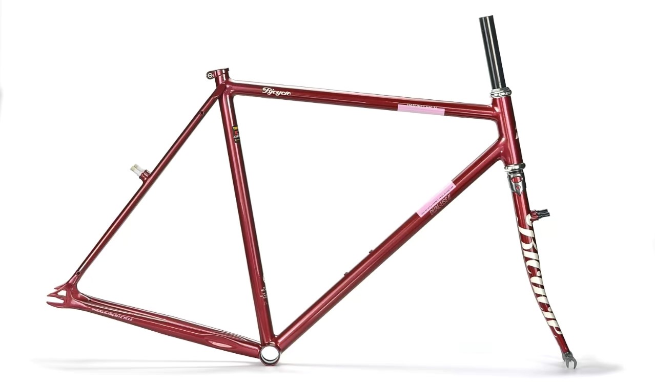 Фреймсет BJ Cycle Traveller, рубиновый красный за 1599,99 руб. в магазине городских велосипедов City Bikes в Минске.