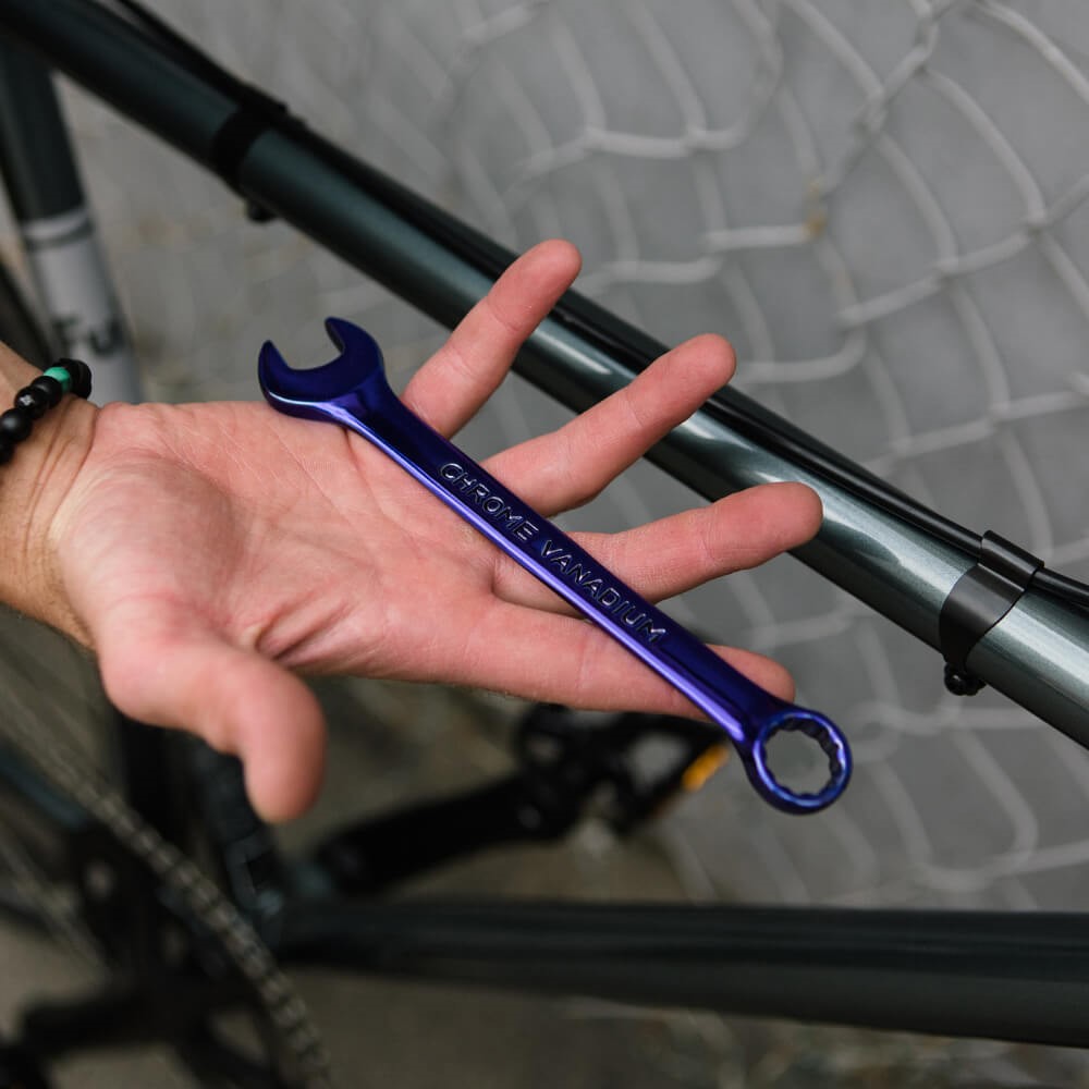 Ключ на 15 синий хром за 15,99 руб. в магазине городских велосипедов City Bikes в Минске.