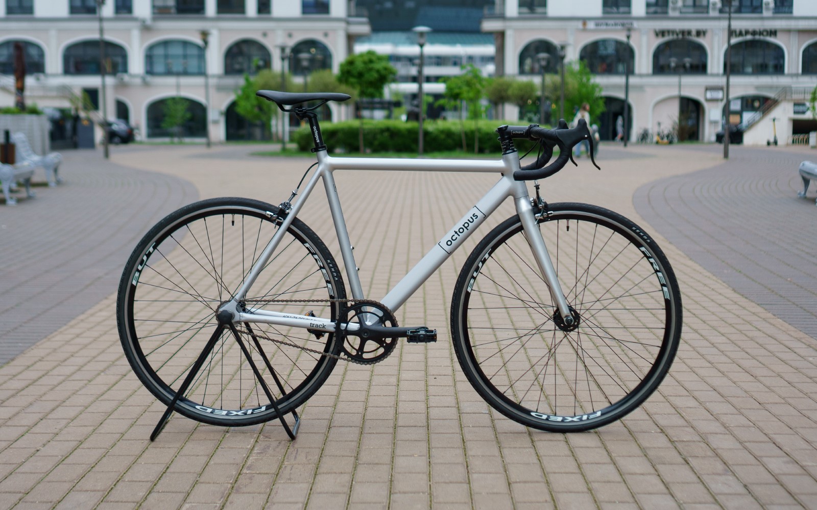 Велосипед Octopus Track 55 см Silver Б/У за 1400 руб. в магазине городских велосипедов City Bikes в Минске.